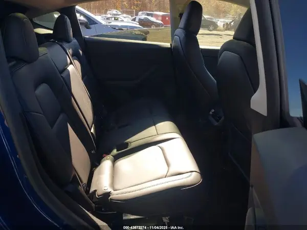 7SAYGDEF4SA353834 2025 TESLA MODEL Y - Image 8