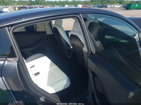 7SAYGDEF4SA363649 2025 TESLA MODEL Y - Image 8