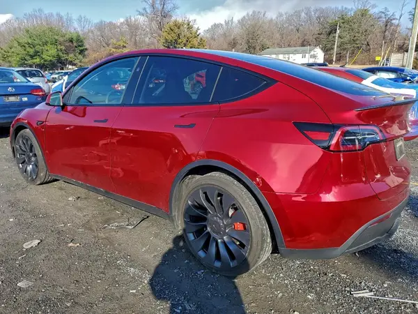 7SAYGDEF4SA364557 2025 TESLA MODEL Y - Image 2