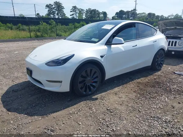 7SAYGDEF4SF298501 2025 TESLA MODEL Y - Image 2
