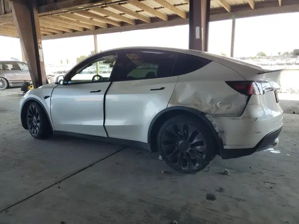 7SAYGDEF5NF313642 2022 TESLA MODEL Y - Image 2