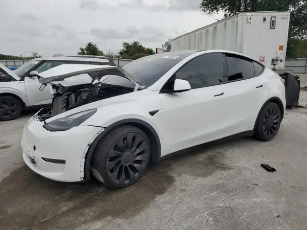 7SAYGDEF5NF323345 2022 TESLA MODEL Y - Image 1