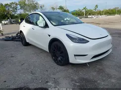 7SAYGDEF5NF323622 2022 TESLA MODEL Y