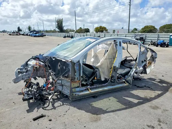 7SAYGDEF5NF327427 2022 TESLA MODEL Y