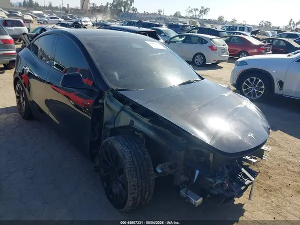 7SAYGDEF5NF328061 2022 TESLA MODEL Y - Image 1