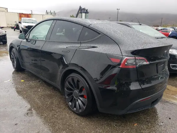 7SAYGDEF5NF349847 2022 TESLA MODEL Y - Image 2