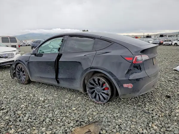7SAYGDEF5NF351775 2022 TESLA MODEL Y - Image 2