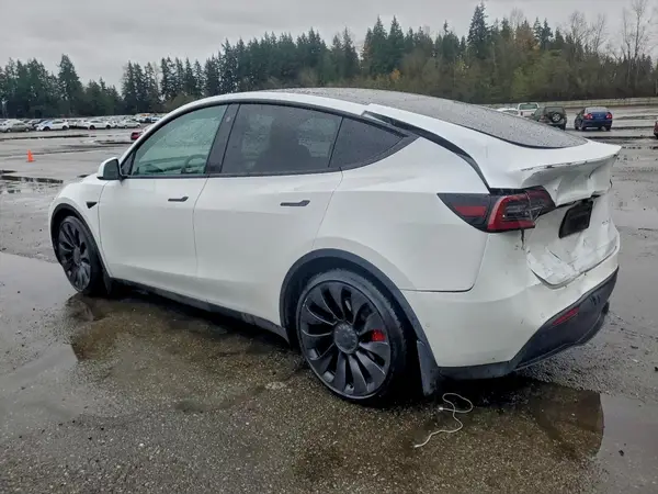 7SAYGDEF5NF360816 2022 TESLA MODEL Y - Image 2