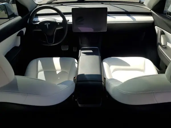 7SAYGDEF5NF364347 2022 TESLA MODEL Y - Image 8