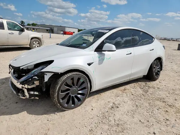 7SAYGDEF5NF367989 2022 TESLA MODEL Y - Image 1