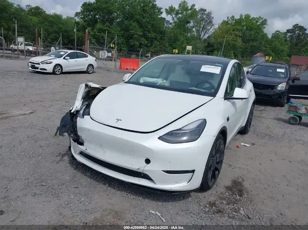 7SAYGDEF5NF373078 2022 TESLA MODEL Y - Image 2
