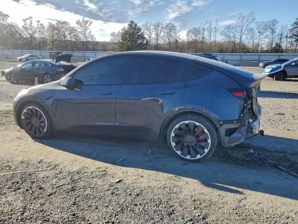 7SAYGDEF5NF373856 2022 TESLA MODEL Y - Image 2