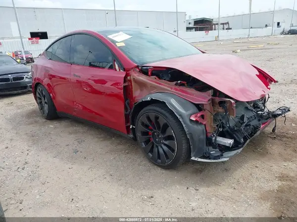 7SAYGDEF5NF381343 2022 TESLA MODEL Y - Image 1