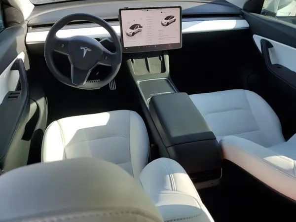 7SAYGDEF5NF389815 2022 TESLA MODEL Y - Image 8