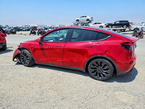 7SAYGDEF5NF390141 2022 TESLA MODEL Y - Image 2