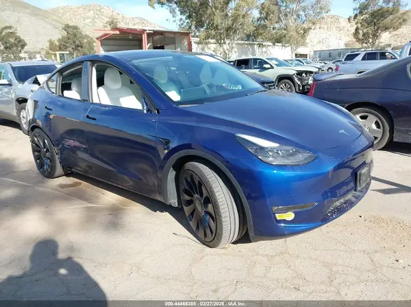 7SAYGDEF5NF392164 2022 TESLA MODEL Y - Image 1