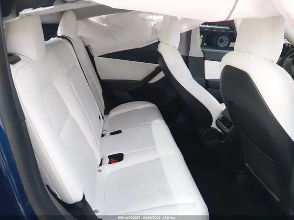7SAYGDEF5NF393590 2022 TESLA MODEL Y - Image 8