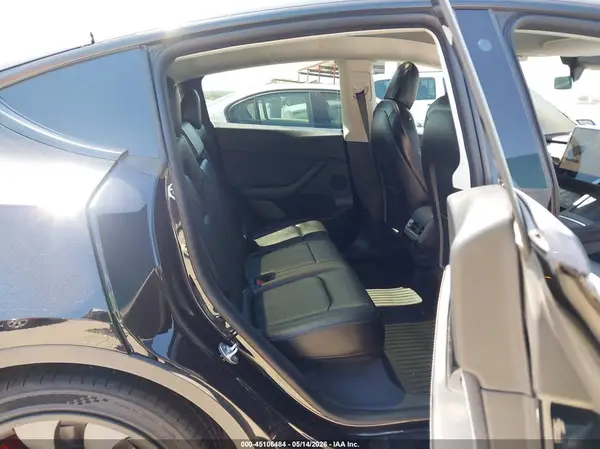7SAYGDEF5NF398322 2022 TESLA MODEL Y - Image 8
