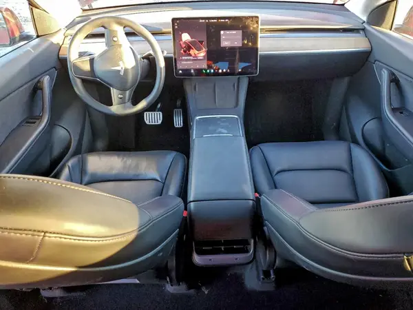 7SAYGDEF5NF399325 2022 TESLA MODEL Y - Image 8