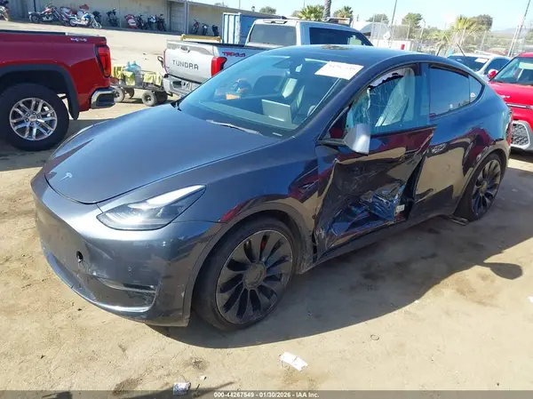 7SAYGDEF5NF406497 2022 TESLA MODEL Y - Image 2