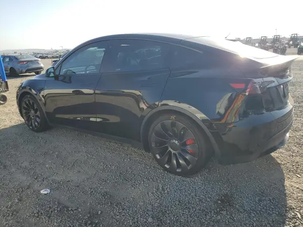 7SAYGDEF5NF407097 2022 TESLA MODEL Y - Image 2
