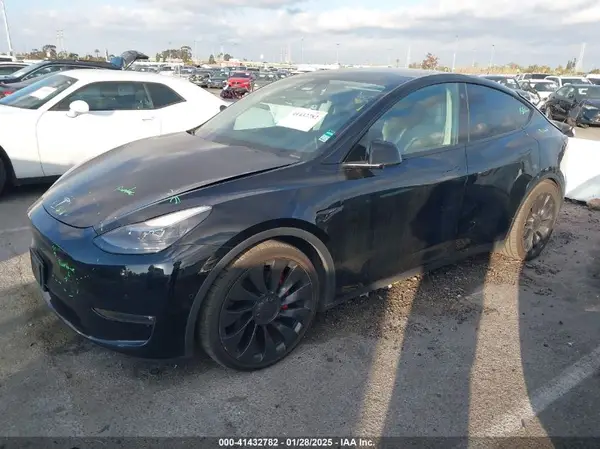 7SAYGDEF5NF407763 2022 TESLA MODEL Y - Image 2