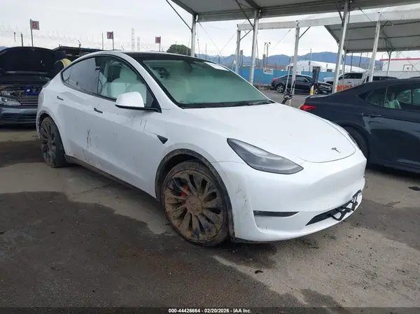 7SAYGDEF5NF410534 2022 TESLA MODEL Y - Image 1