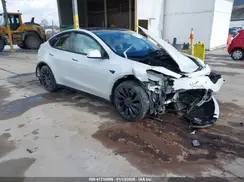7SAYGDEF5NF441878 2022 TESLA MODEL Y