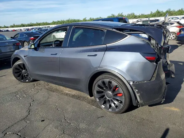 7SAYGDEF5NF451729 2022 TESLA MODEL Y - Image 2