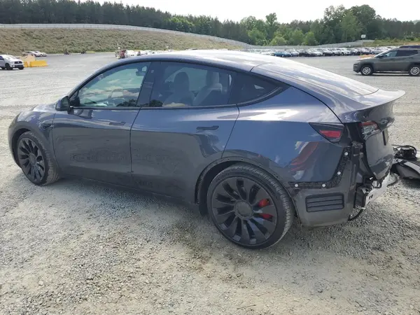 7SAYGDEF5NF453593 2022 TESLA MODEL Y - Image 2