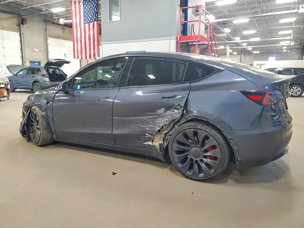 7SAYGDEF5NF456932 2022 TESLA MODEL Y - Image 2