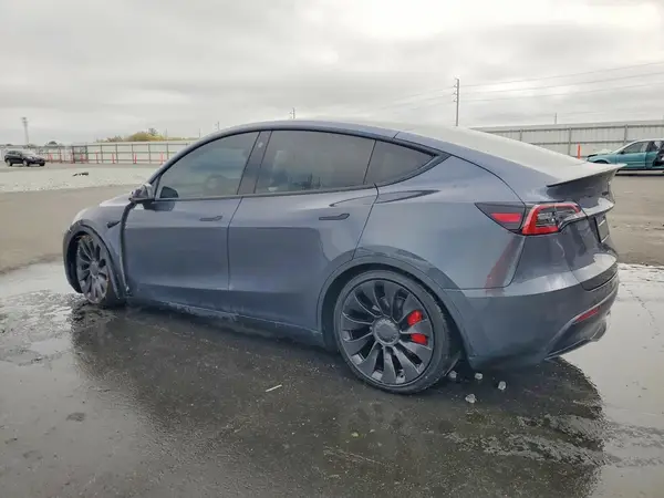 7SAYGDEF5NF457420 2022 TESLA MODEL Y - Image 2