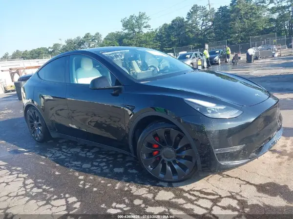 7SAYGDEF5NF457448 2022 TESLA MODEL Y - Image 1