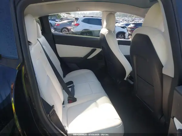 7SAYGDEF5NF457448 2022 TESLA MODEL Y - Image 8