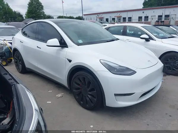 7SAYGDEF5NF461905 2022 TESLA MODEL Y - Image 1