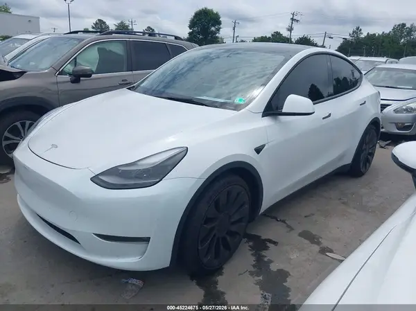 7SAYGDEF5NF461905 2022 TESLA MODEL Y - Image 2