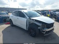 7SAYGDEF5NF463332 2022 TESLA MODEL Y