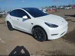 7SAYGDEF5NF484634 2022 TESLA MODEL Y