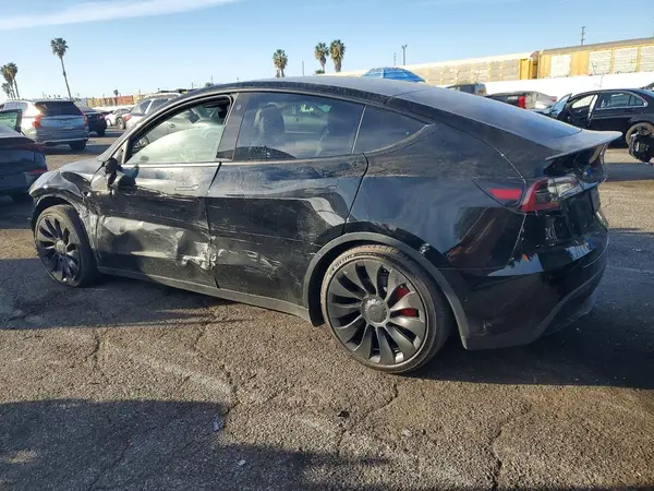 7SAYGDEF5NF507667 2022 TESLA MODEL Y - Image 2