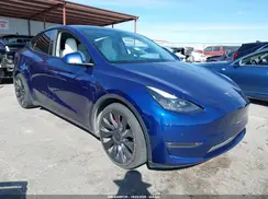 7SAYGDEF5NF524131 2022 TESLA MODEL Y