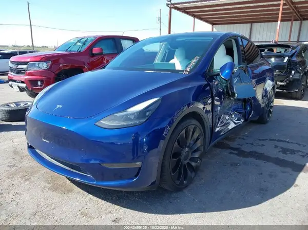 7SAYGDEF5NF524131 2022 TESLA MODEL Y - Image 2