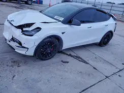 7SAYGDEF5NF530012 2022 TESLA MODEL Y