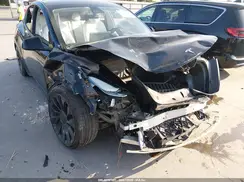7SAYGDEF5NF531063 2022 TESLA MODEL Y