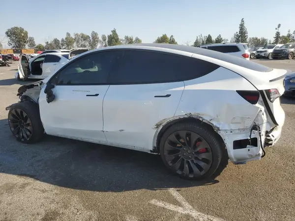7SAYGDEF5NF539549 2022 TESLA MODEL Y - Image 2