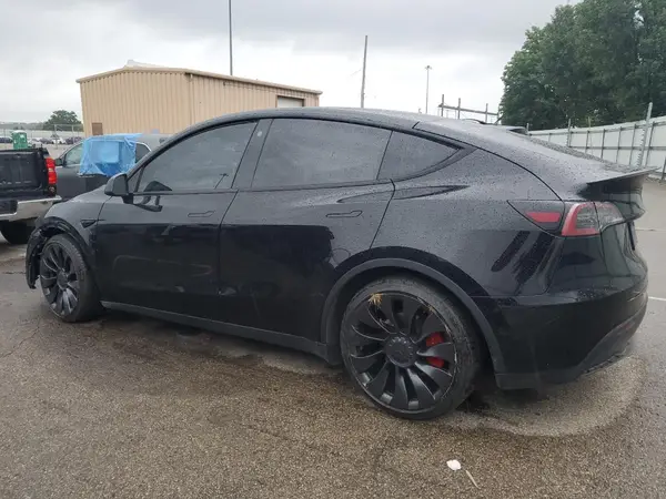7SAYGDEF5NF554018 2022 TESLA MODEL Y - Image 2