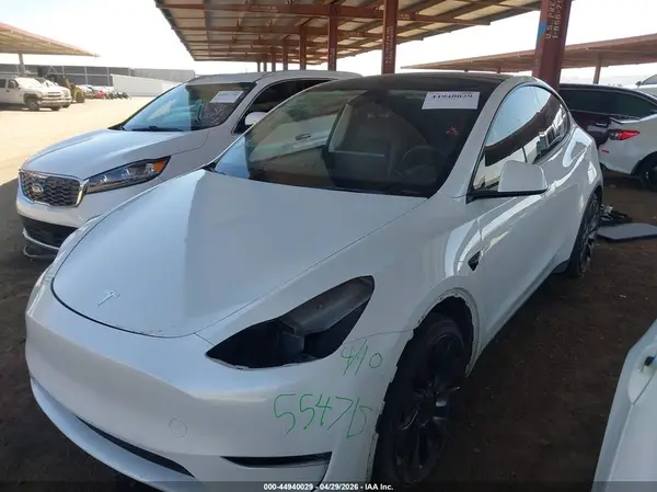 7SAYGDEF5NF554715 2022 TESLA MODEL Y - Image 2
