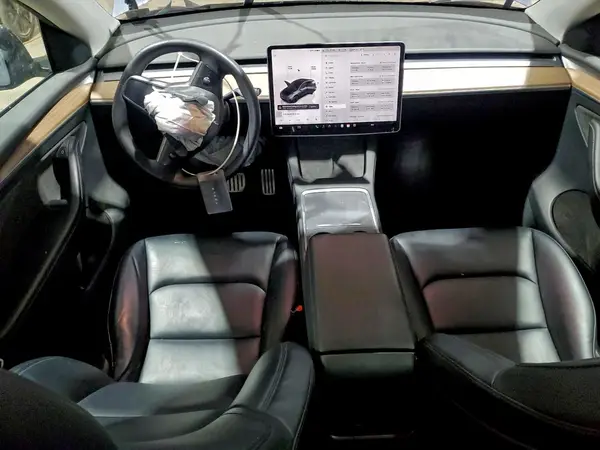 7SAYGDEF5NF565021 2022 TESLA MODEL Y - Image 8