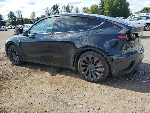 7SAYGDEF5PF602975 2023 TESLA MODEL Y - Image 2