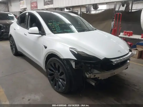 7SAYGDEF5PF665560 2023 TESLA MODEL Y - Image 1