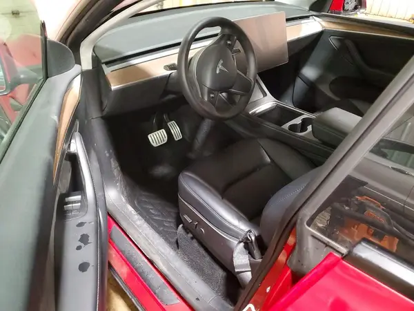 7SAYGDEF5PF668104 2023 TESLA MODEL Y - Image 8